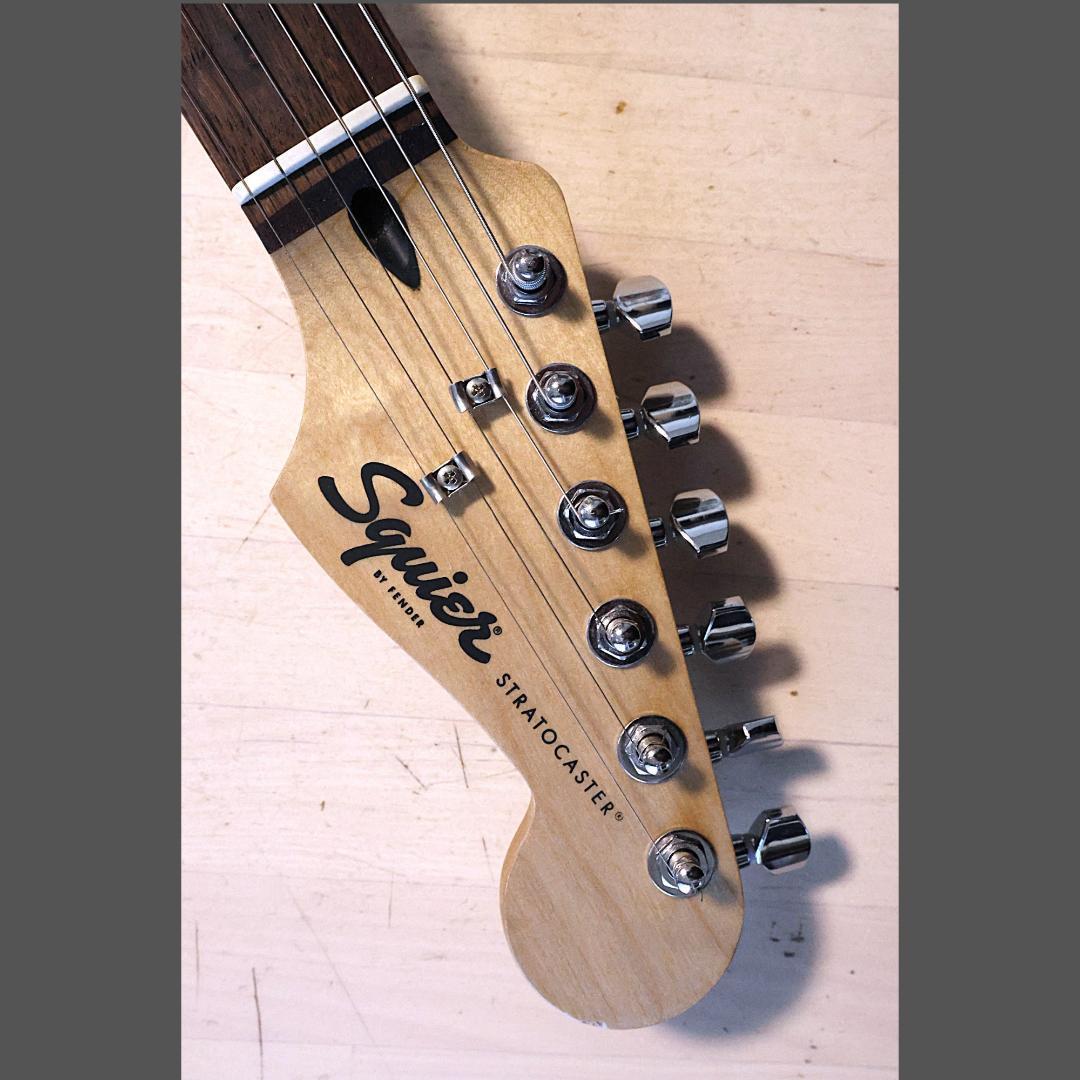 【弦交換済】Squier by Fender Bullet STRATスクワイア