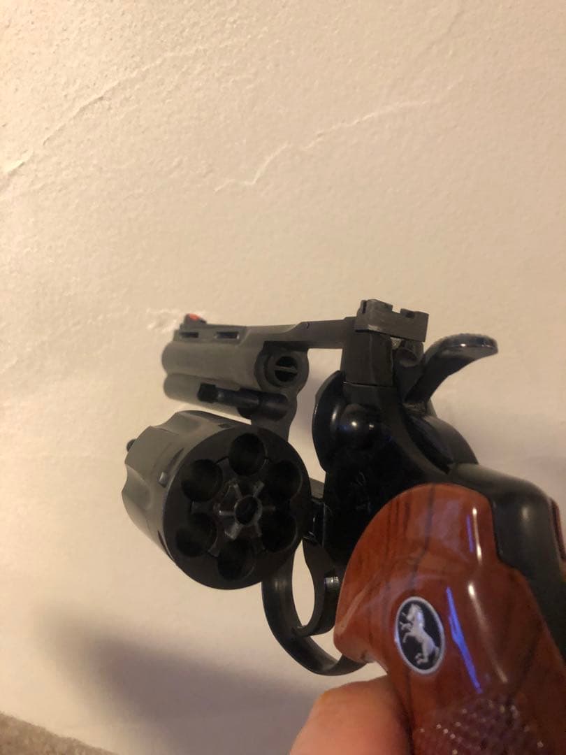 コルトパイソン357 MAGNUM コクサイ製ヘビーウエイト4インチモデルガン