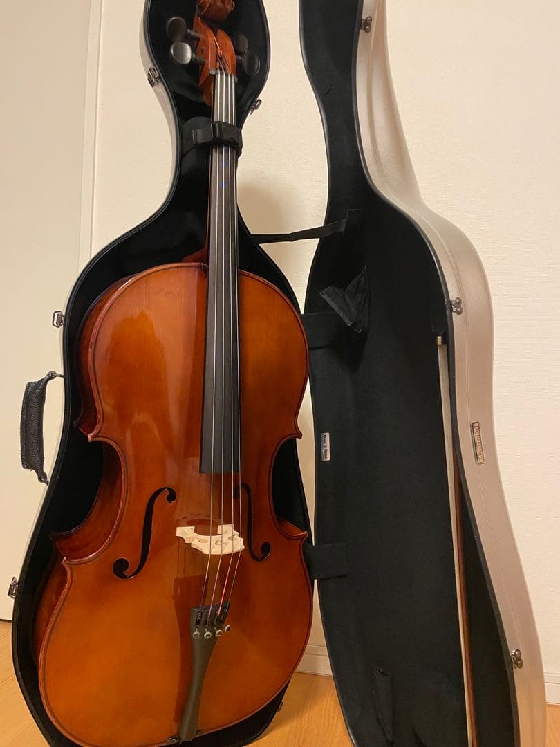 SUZUKIチェロ4/4 弓、ハードケース付き