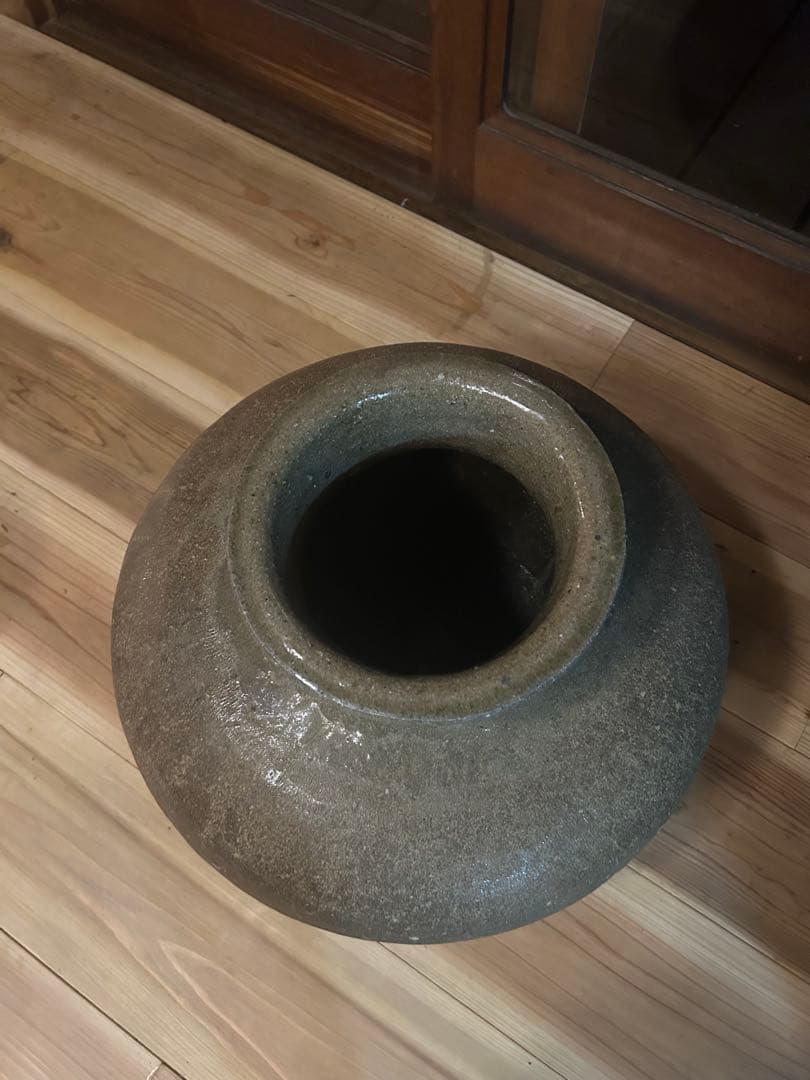 古美術◾️蔵の入口付近にあった特大50cmサイズの壺、壷、