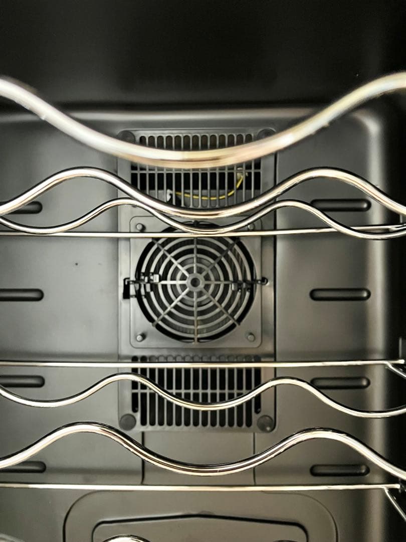 美品☆ワインセラー 32本 家庭用 ペルチェ方式 78L ブラック コンポジット