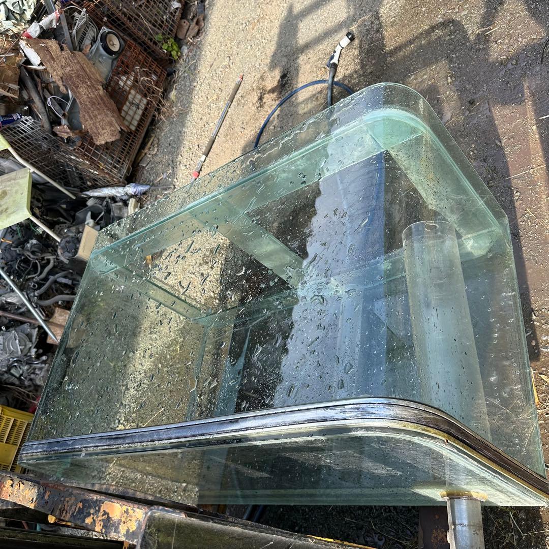 早い者勝ち】引き取り限定！！大型ガラス水槽 600 × 1200 × 750