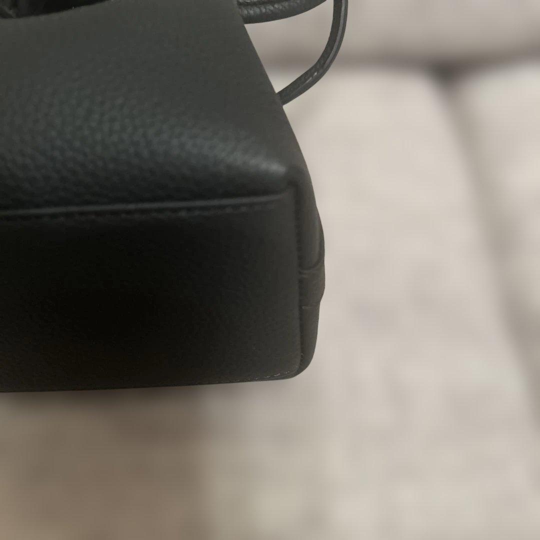 極美品　ヴァジックボンドミニ　レザー巾着型バッグトート　ブラック