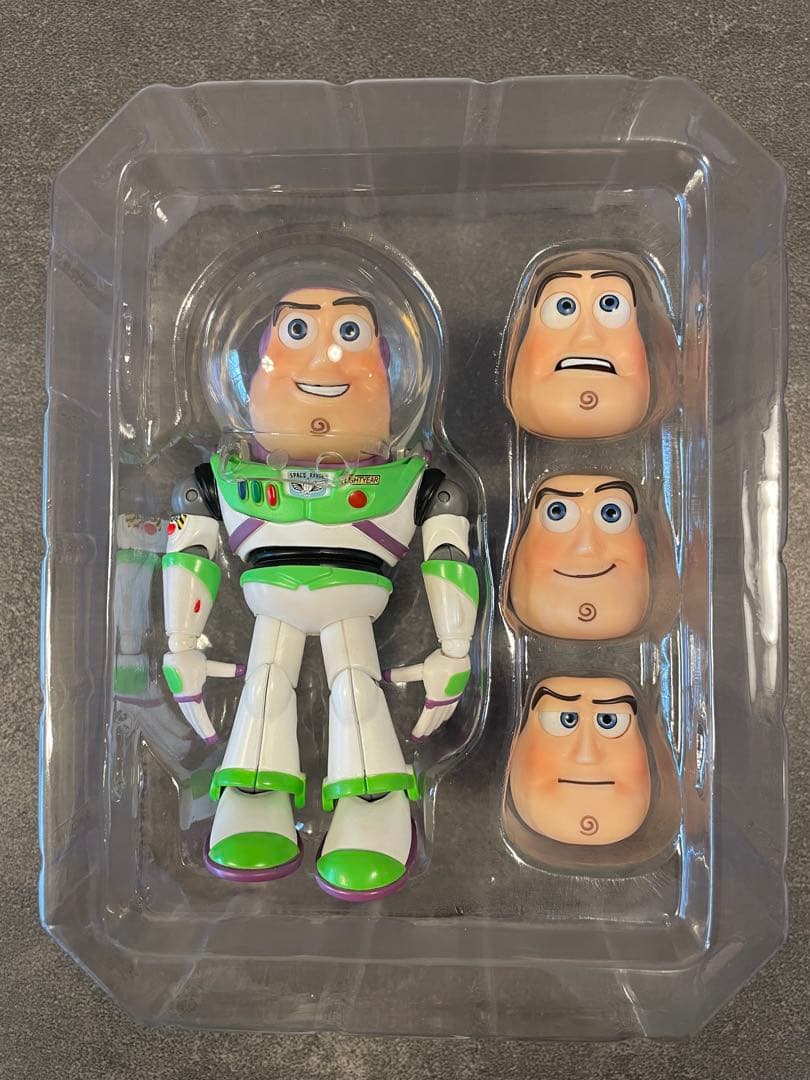 トイストーリー HEROCROSS バズ ウッディ　ジェシー　フィギュア　海外