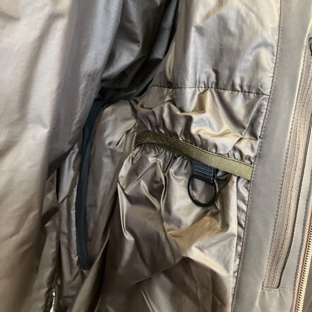 DESCENTE 水沢ダウン マウンテニア ブラウン ダウンジャケット M