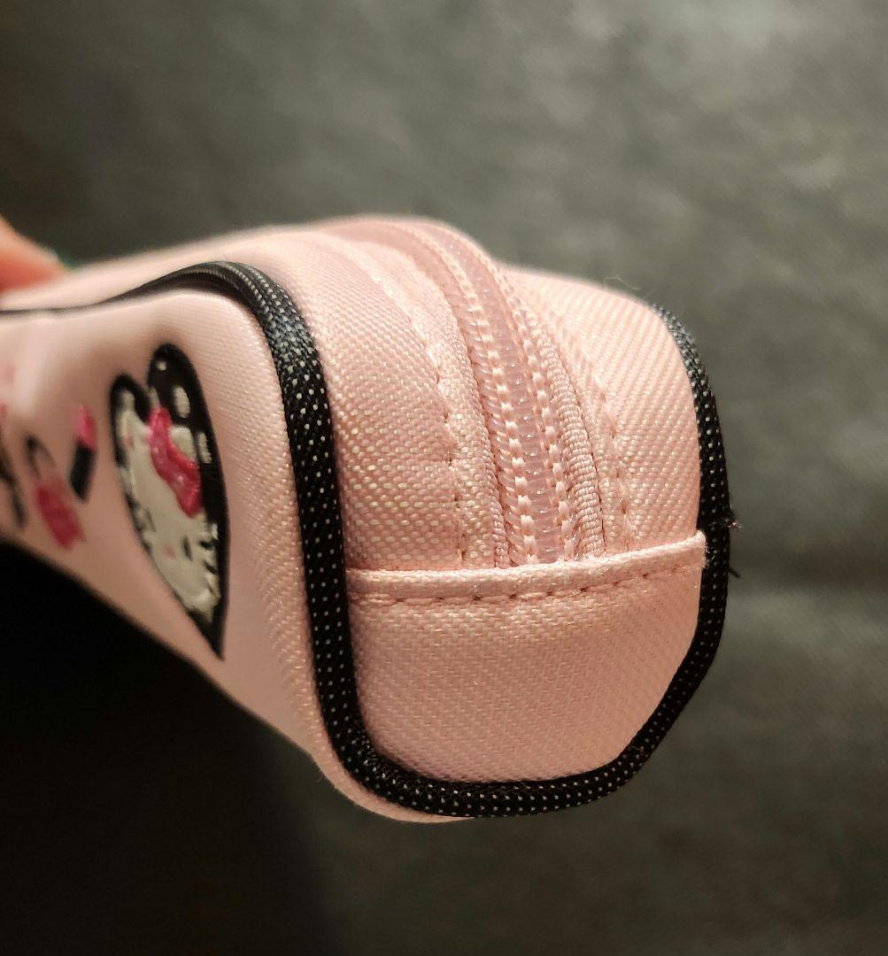 2005年製 海外限定 ハローキティ モモベリー ペンケース