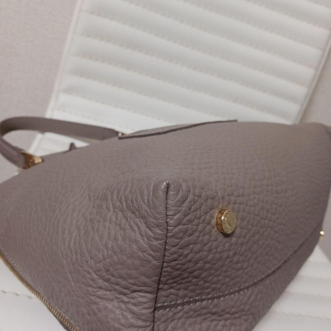 2974【極美品・保存袋付】IACUCCIギブリレザートート　グレージュ　M