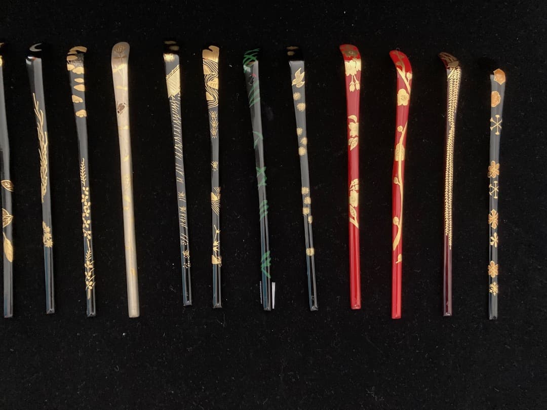 茶道具茶杓 / 即中斎自作茶杓「源氏十二月」宗哲蒔画 / 元箱付 箱書き