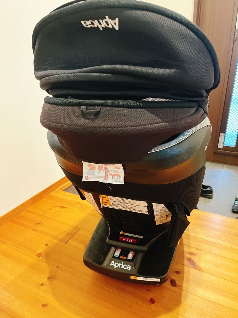 Aprica クルリラ　チャイルドシート