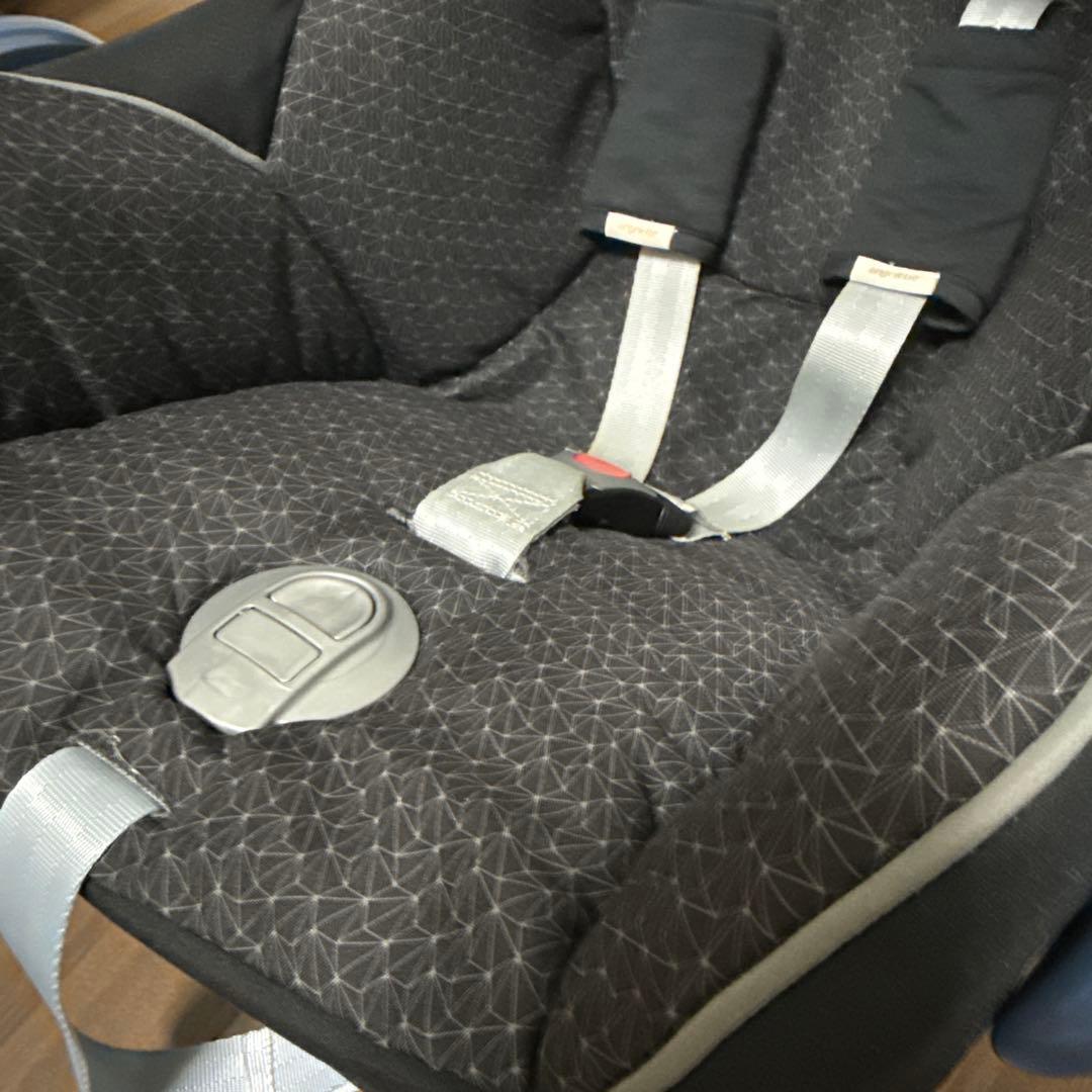 マキシコシ トラベル チャイルドシート ファミリーフィックス ベースセット