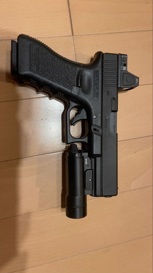 東京マルイグロック18c ガスガン　セミ、フルオート