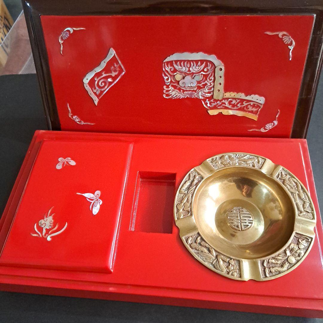 お値下げ中　明治　螺鈿　赤蒔絵　　箱型　　喫煙セット　獅子舞図