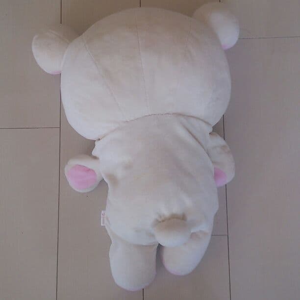 毛はもふもふ、目はかわいい！リラックマのぬいぐるみです。