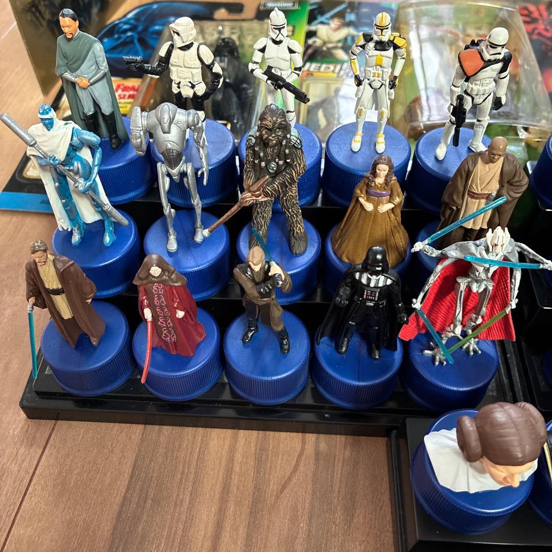 ペプシコーラ　スターウォーズ　ボトルキャップ　60個　缶ホルダーフィギュア