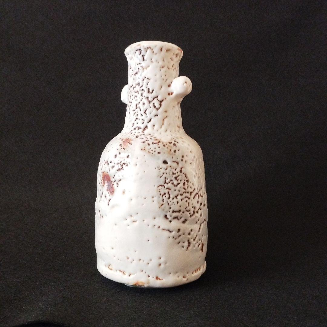 若尾利貞　志野花入