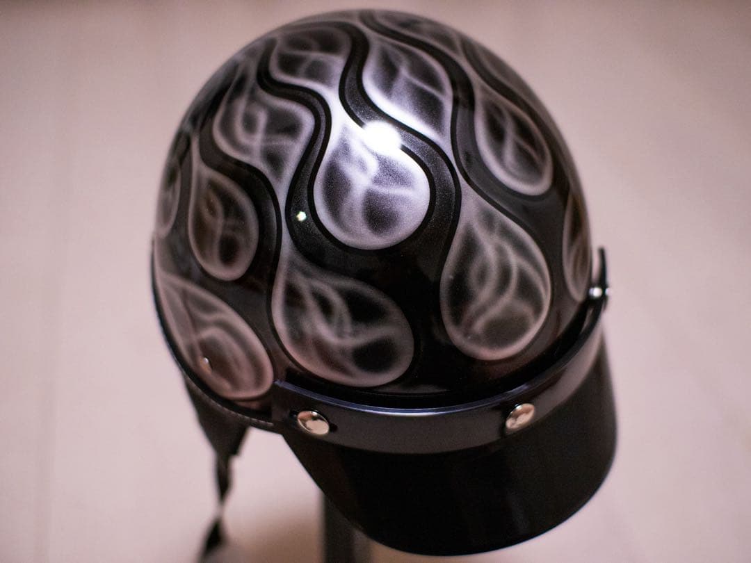 M 新品未使用　ポリヘル　ポリス　ヘルメット 黒シルバーフレア