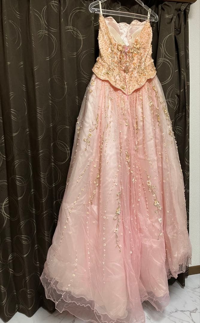 ピンクのビーズ装飾ストラップレスドレス カラードレス 9号〜13号