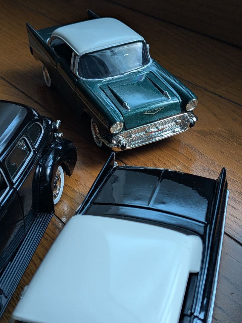 ミニカー4台セット アメ車 CHEVROLET CADILLAC