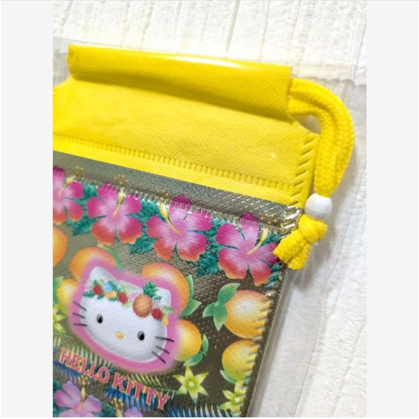 新品未使用♥超激レア♥トロピカル ハイビスカス　キティちゃん　ボトル保冷バッグ