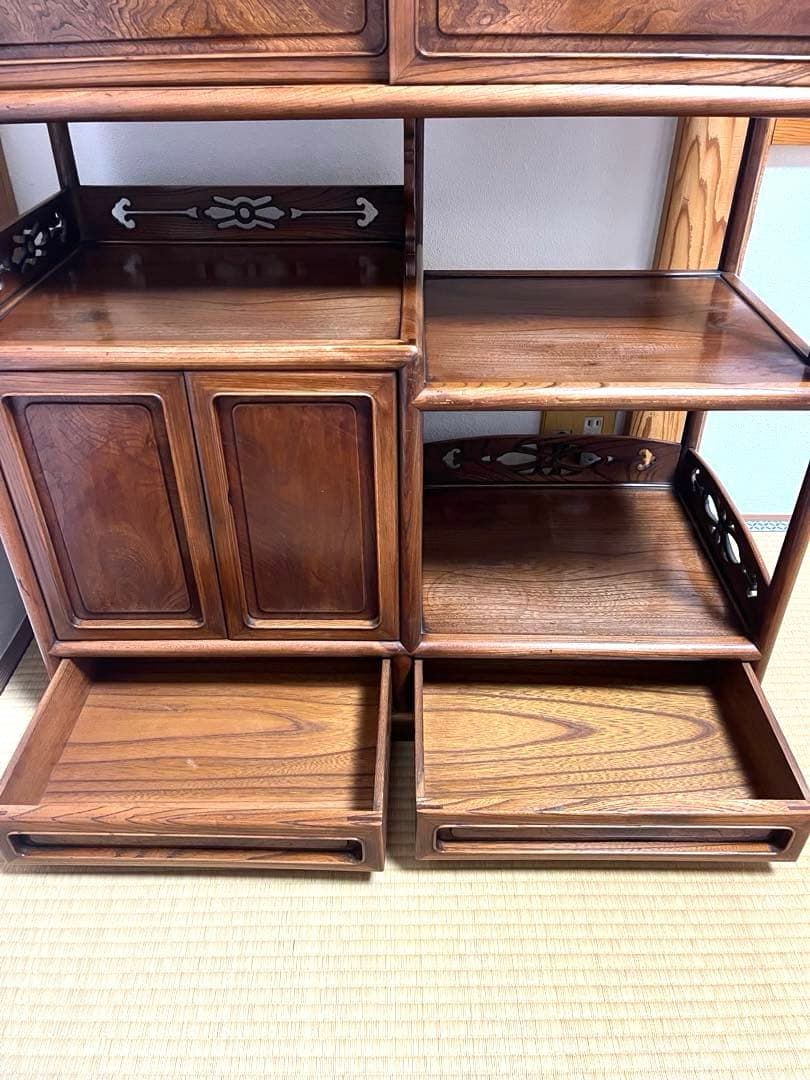 アンティーク 茶箪笥 木製収納棚 彫刻装飾付き