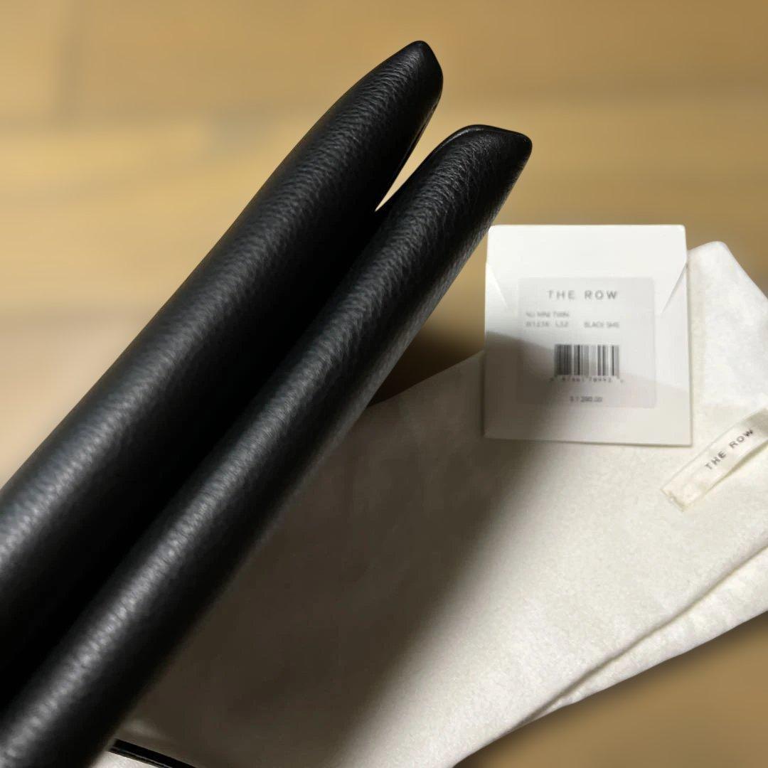 THE ROW nu mini twinブラックレザー ショルダーバッグ