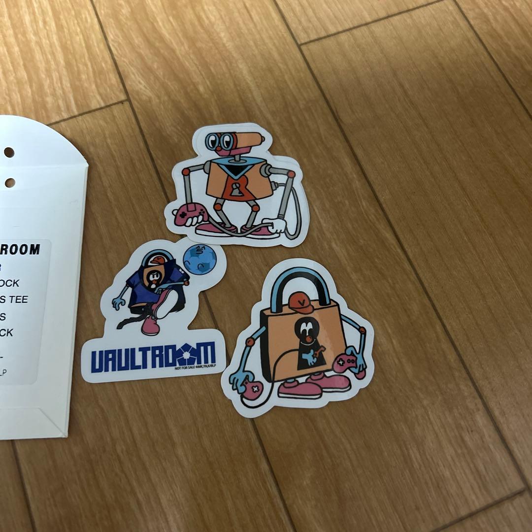 VAULTROOM ブルーロック らっだぁ ステッカー - メルカリ