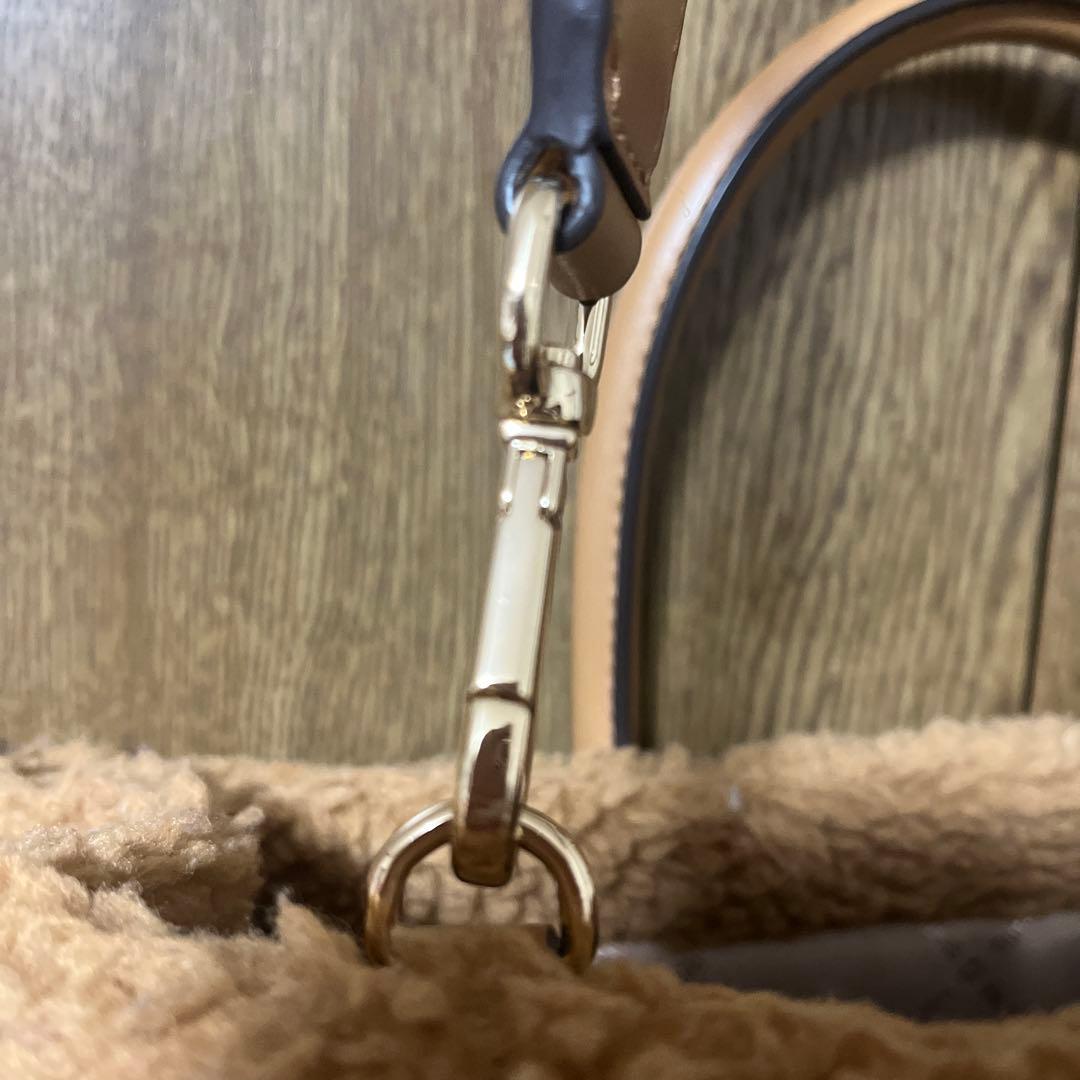MICHAELKORSベージュ ハンドバッグショルダーバックボアミディアムサイズ