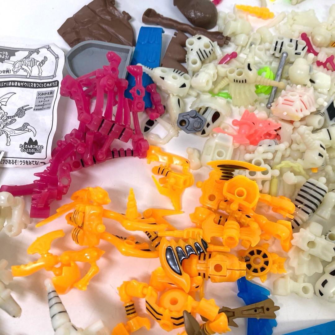 g560-29 ほねほねザウルス　まとめ売り　ジャンク
