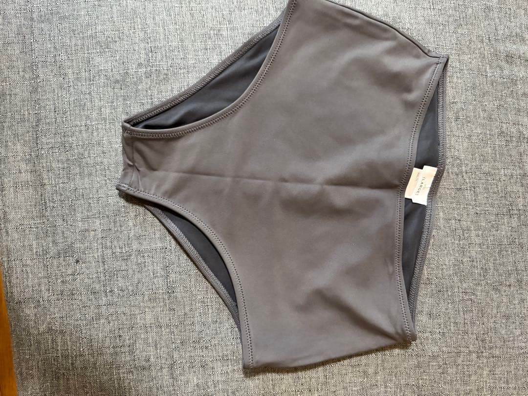 【新品】チャオパニックティピー　ラッシュガード　水着　レディース　Lサイズ