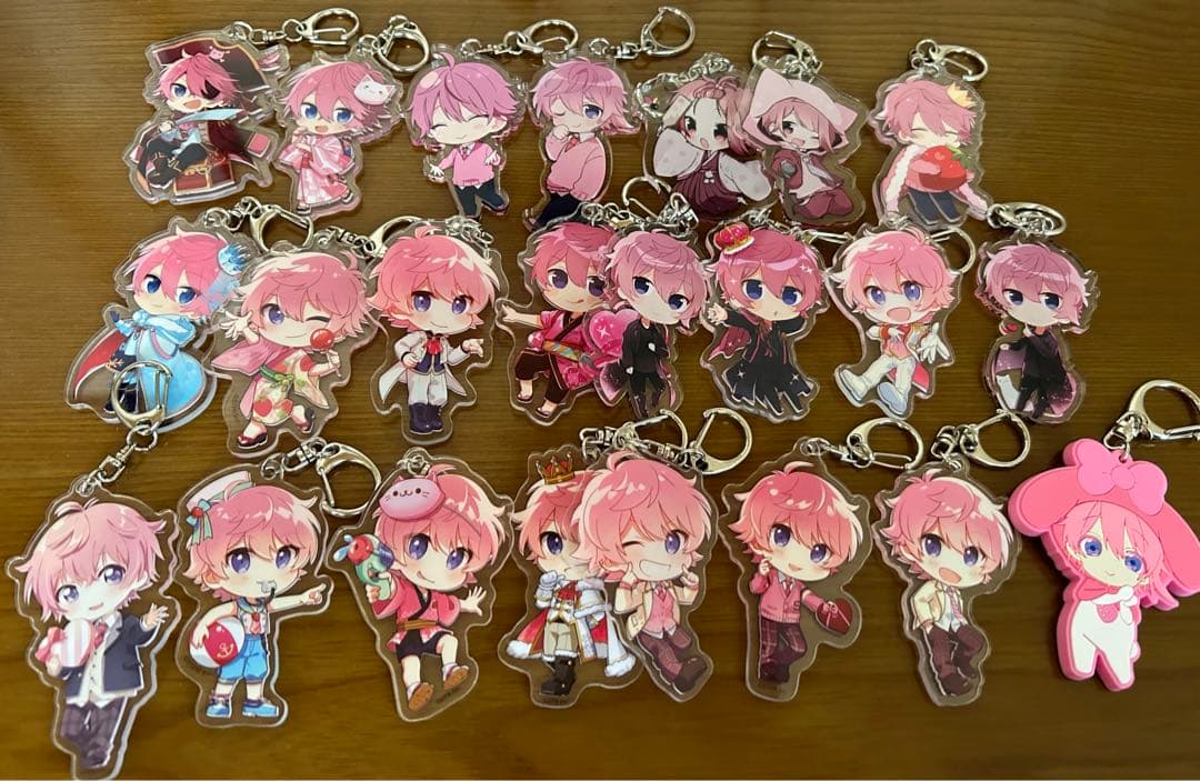 本日24:00まで『最終値下げ』すとぷりさとみくん缶バッジ70個まとめ