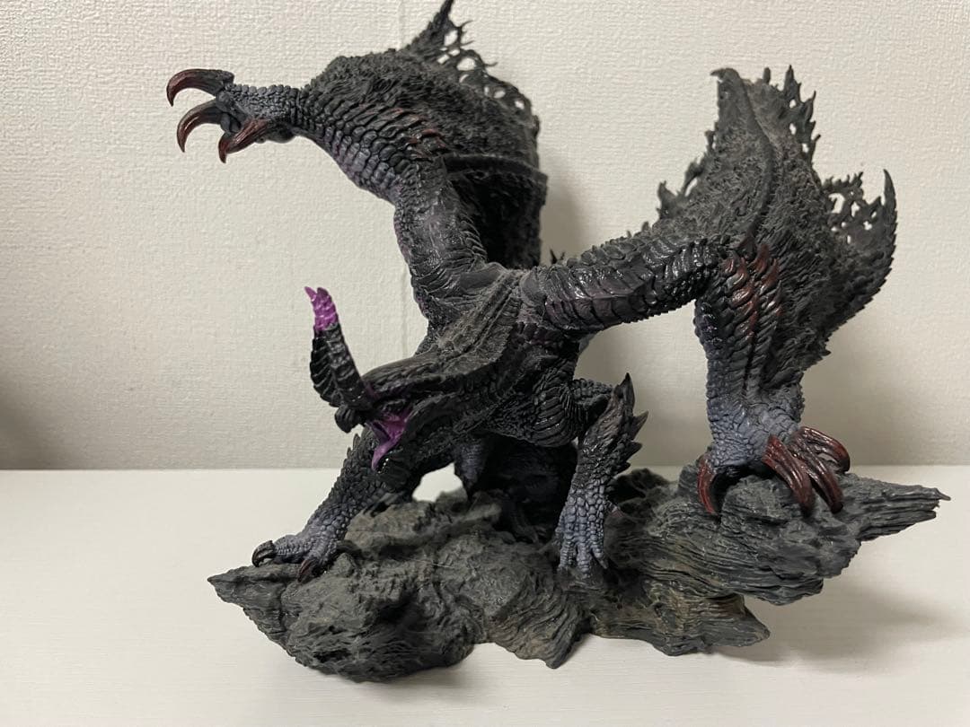 黒蝕竜 ゴア・マガラ クリエイターズモデル カプコンフィギュア