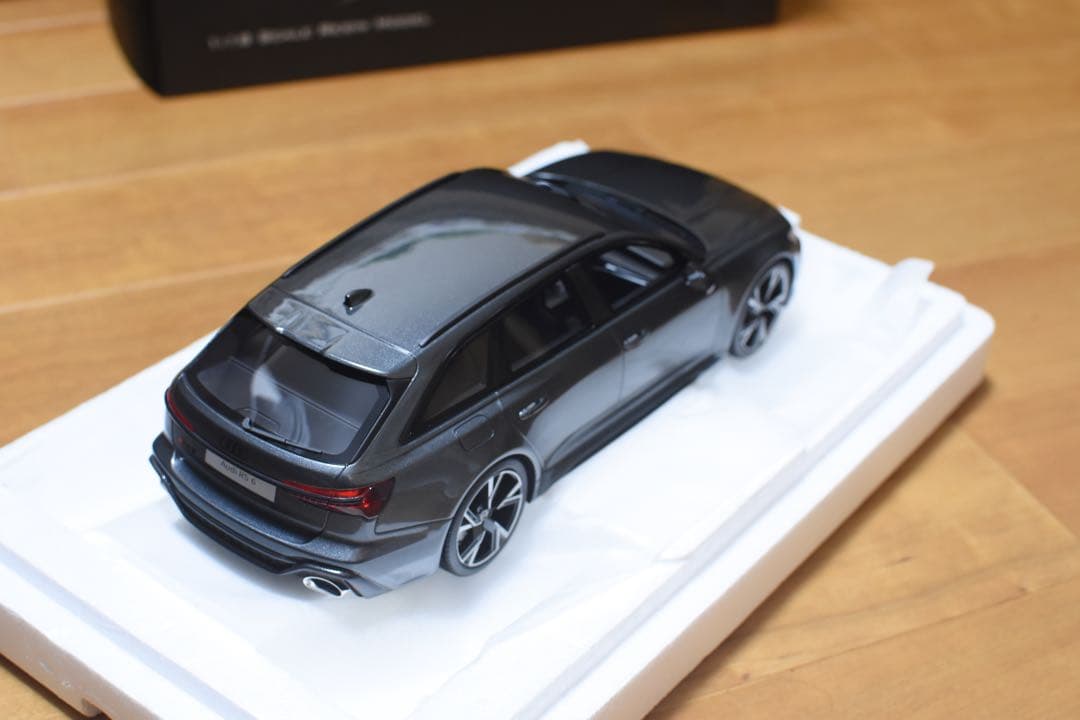 ミニカー Top Speed 1/18 Audi RS6