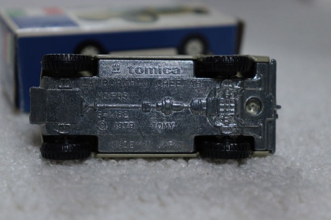 日本製　トミカ　外国車シリーズ　ランボルギーニ　チータ　F65