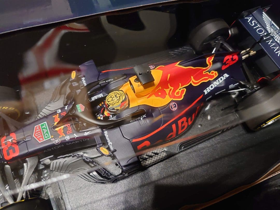 ミニチャンプス 1/18 RB15 オーストリアGP 優勝 M.フェルスタッペン