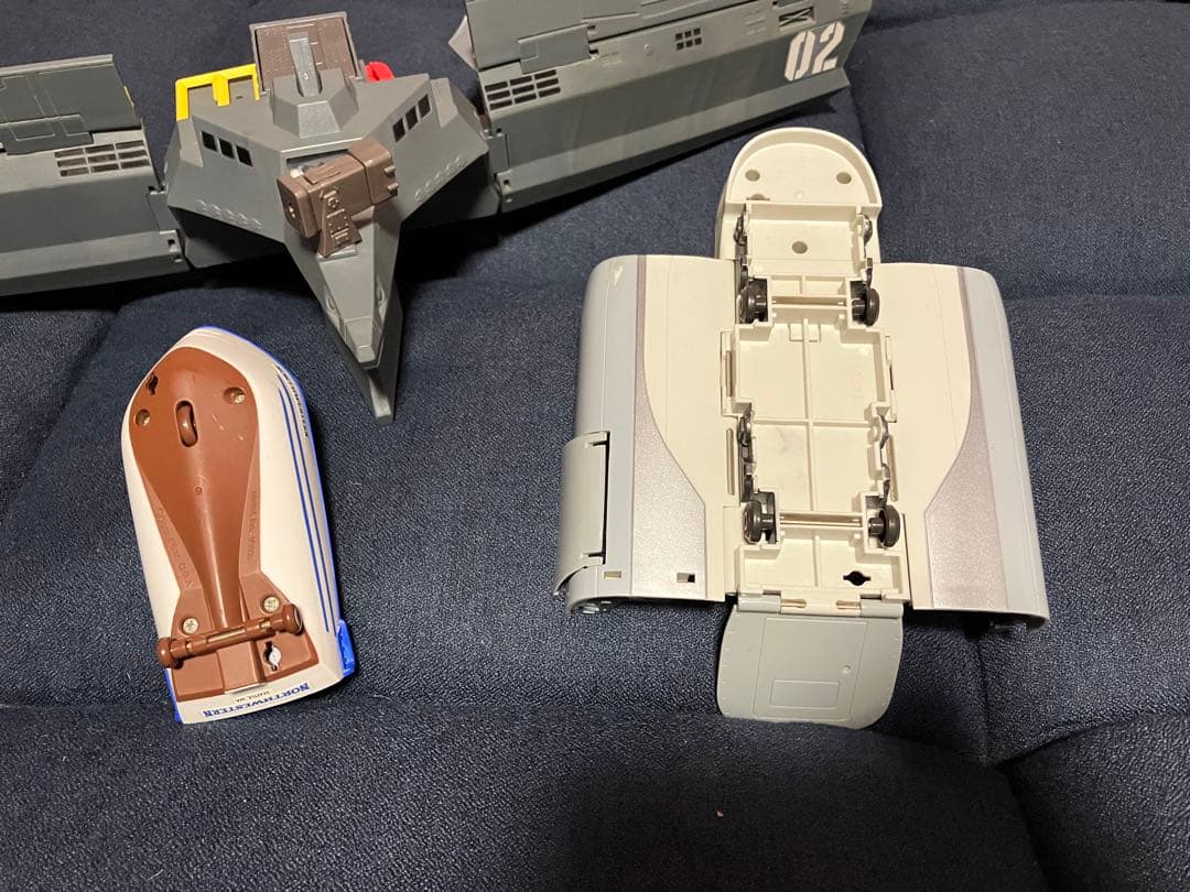 カーズ2 超レア物　トニートライフル　戦闘艦アメリカ海軍　3点セット　マテル社