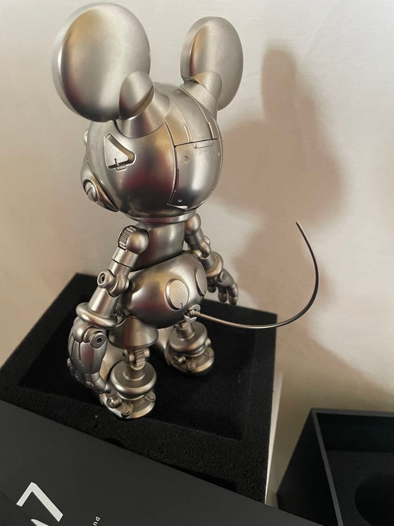 BLITZWAY ディズニー 100周年ミッキー 世界限定500体 チタン製