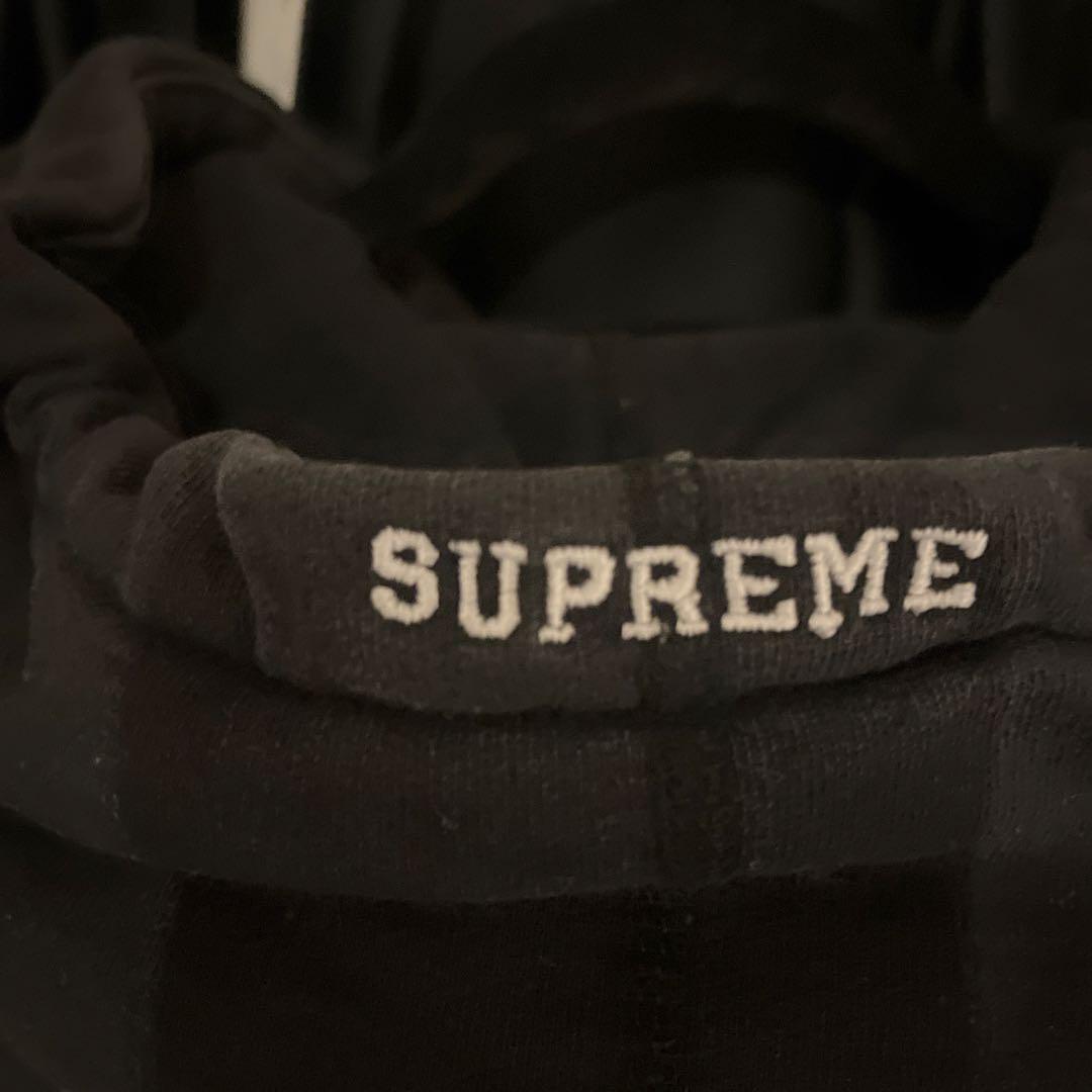 SUPREME ブラック パーカー フード付き