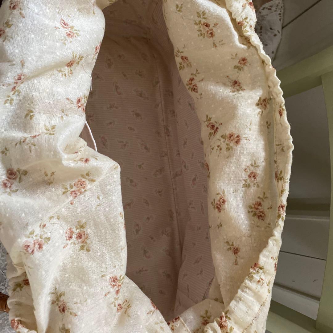 ハンドメイド　四角繋ぎ　レース　　バック