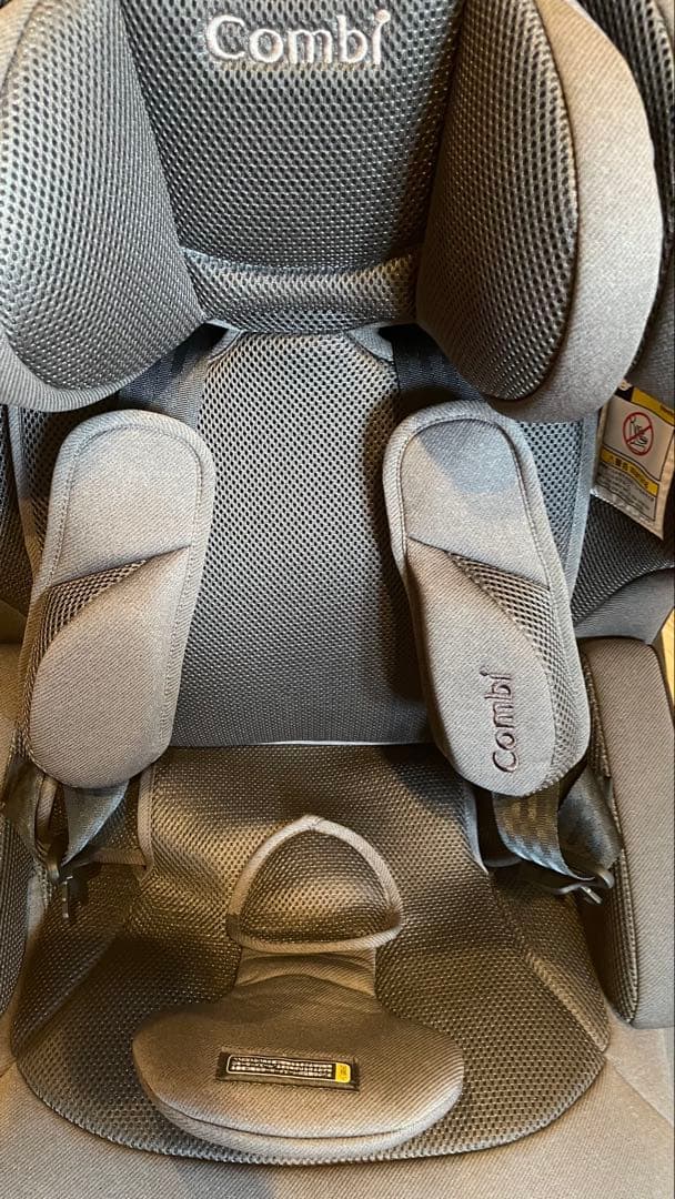 【美品】コンビ(Combi)ジョイトリップ アドバンス プラスISOFIX対応①