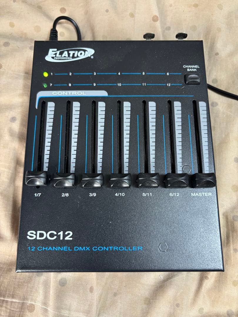 Elation SDC12 12チャンネルDMXコントローラー Elation SDC12 12
