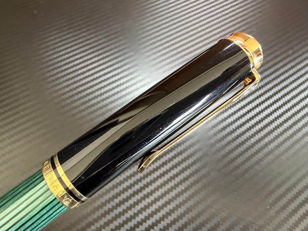 未使用に近い ペリカン スーベレーン M800 緑縞 F 細字 万年筆