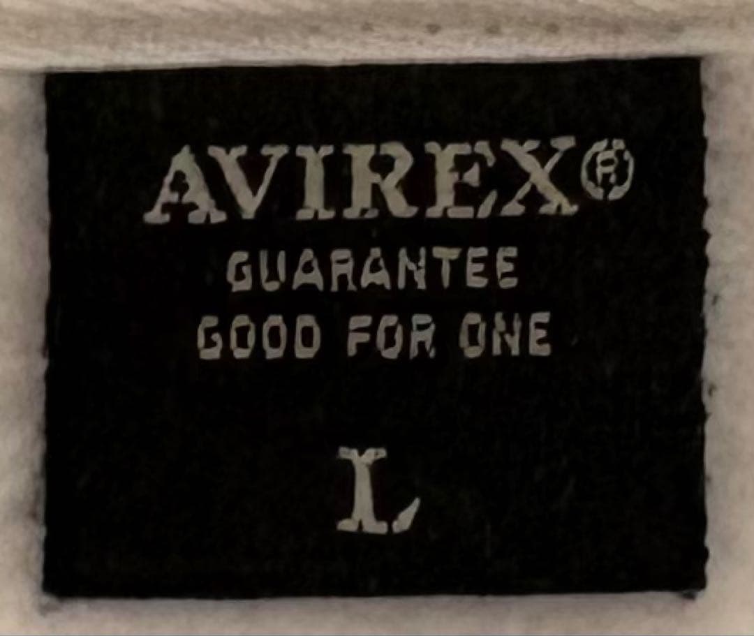AVIREX ホワイト パーカー ジップアップ　Lサイズ