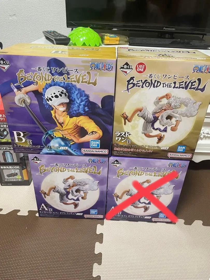 ワンピース一番くじA賞、B賞、ラストワン賞。 ワンピース1番くじ A