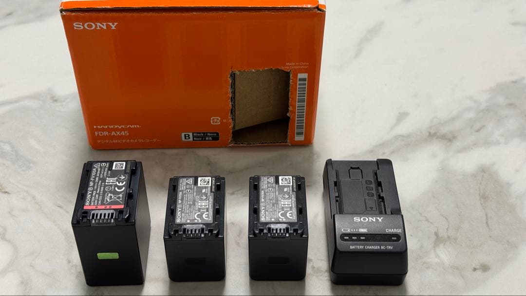 o*1様 SONY 4K FDR-AX45 ビデオカメラ バッテリー3個付き