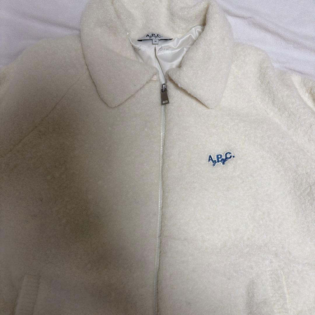 APCレディースジャケット　ボア　ジャケット