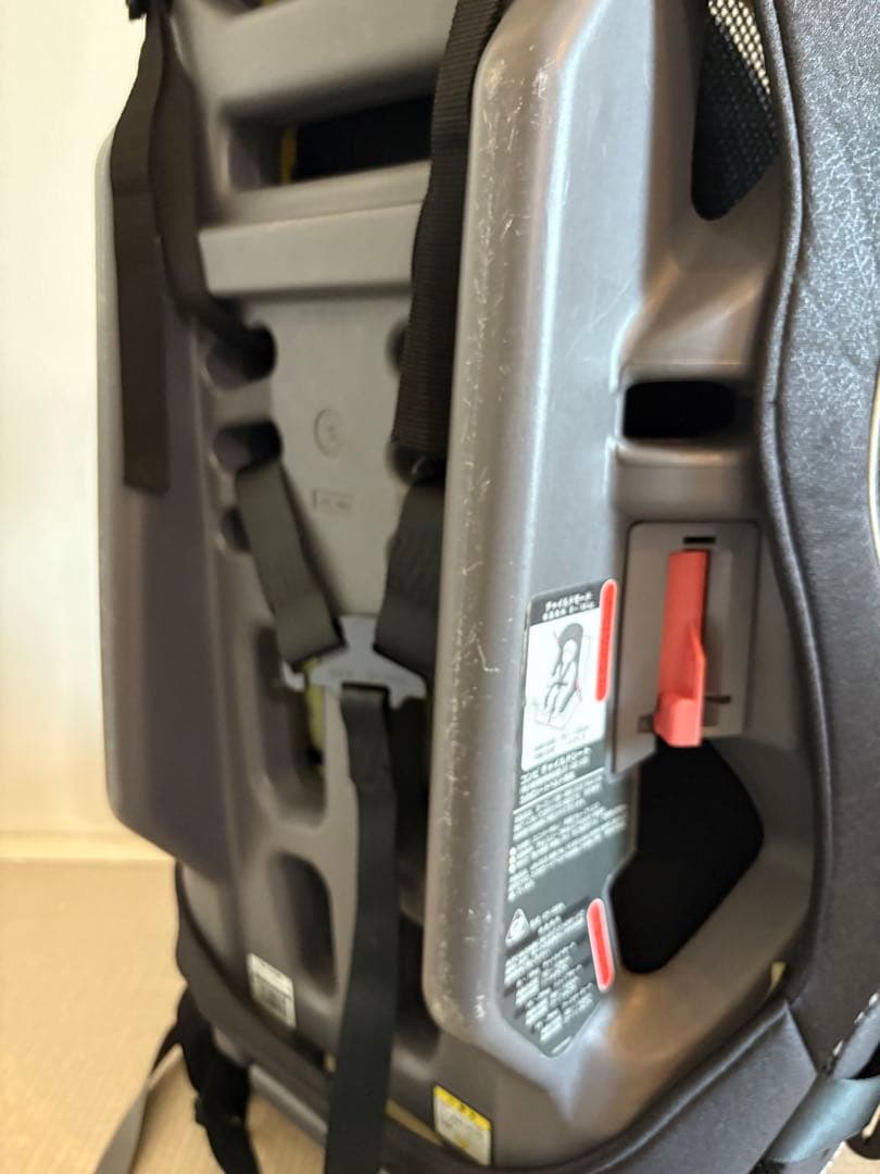 Combi ジョイトリップ　チャイルドシート