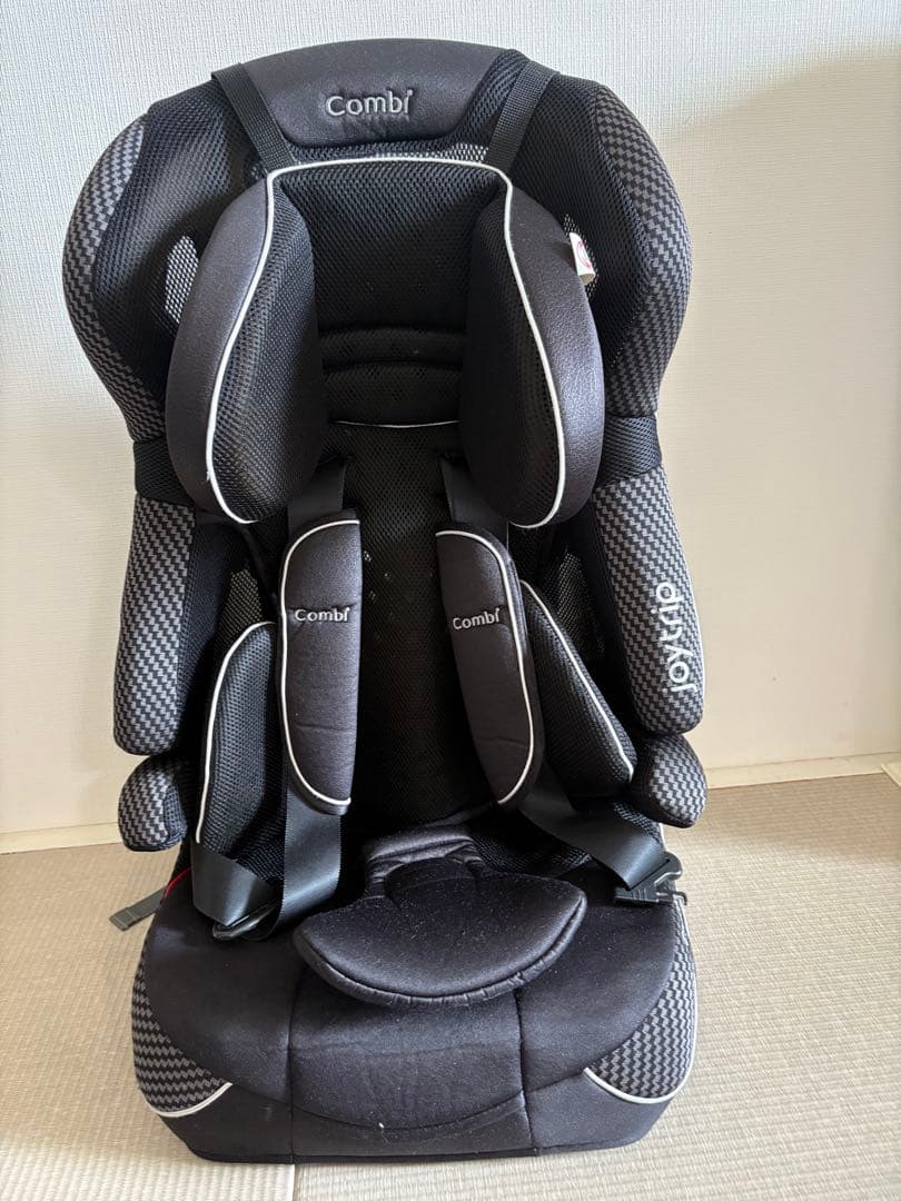 Combi ジョイトリップ　チャイルドシート