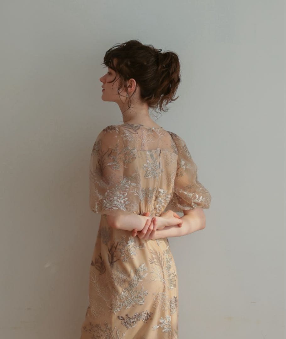 9☆新品☆ ドリードール ボタニカル 刺繍 パフスリーブ ワンピース