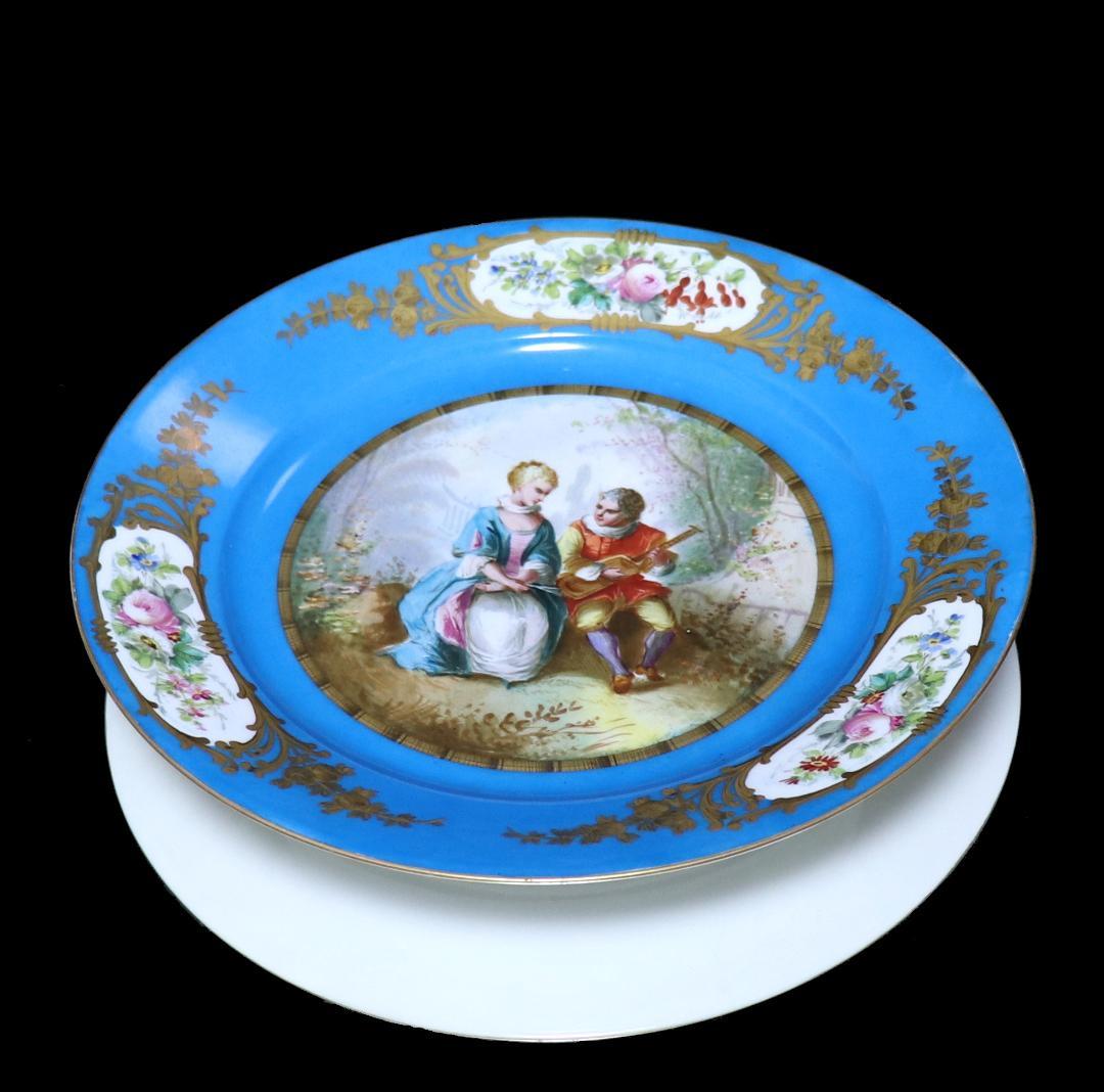オールド・セーブル 1876年頃 青地色絵金彩男女図皿 ターコイズブルー 大型