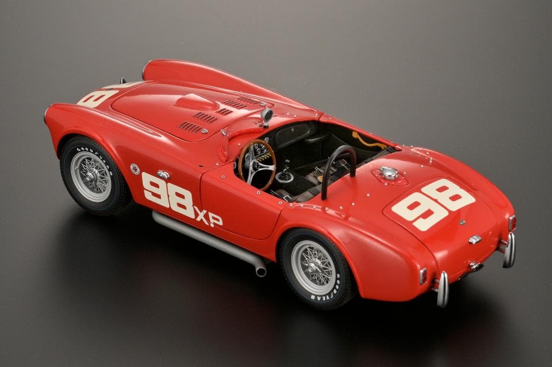 EXTO Cobra260 　(red)　 　　1/18サイズ